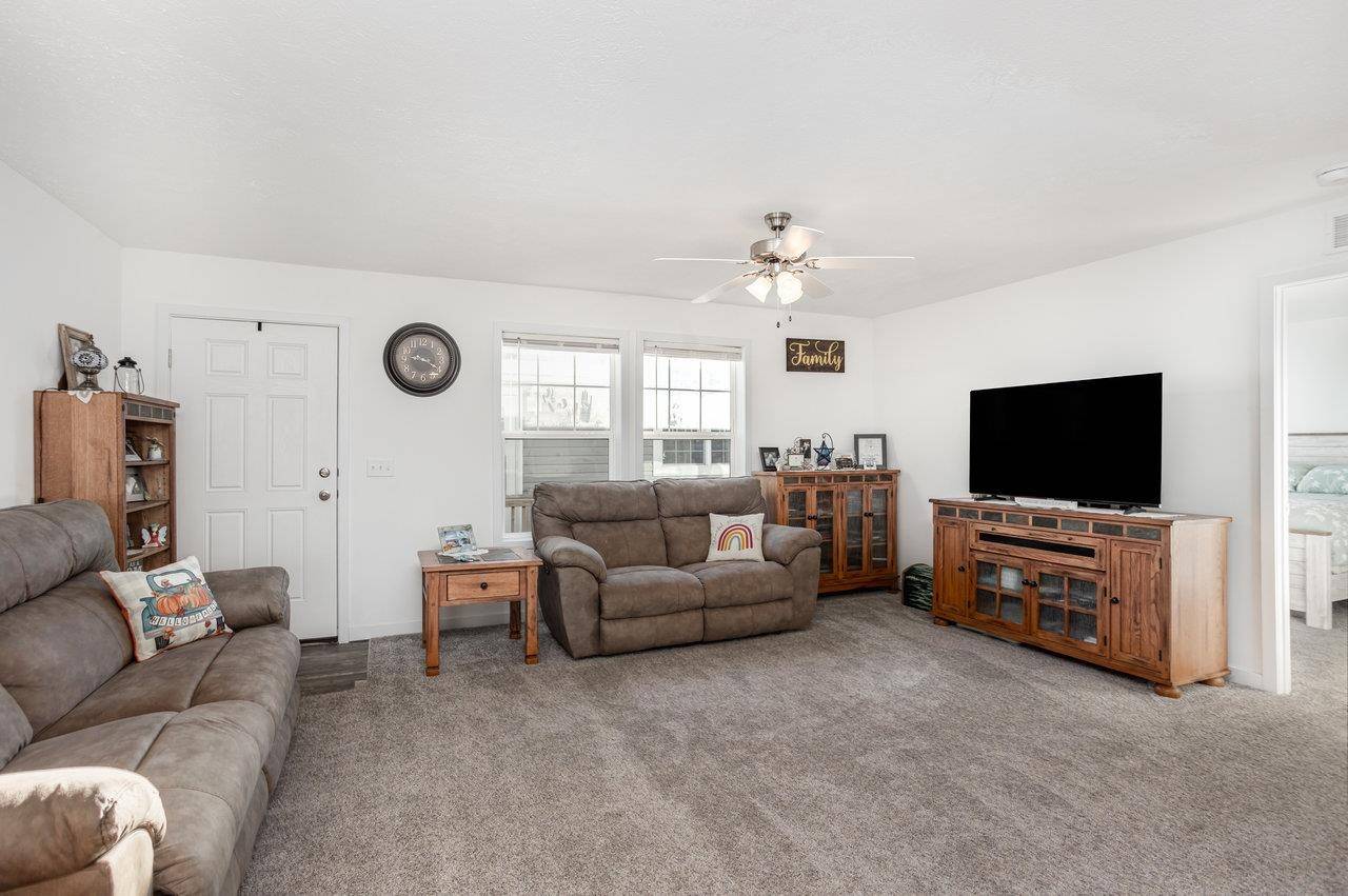 1127 Stoneridge CT, Union Twp, MI 48858