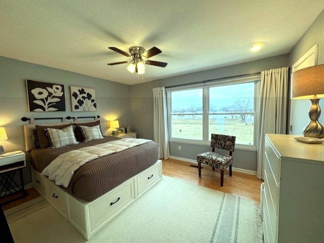 1700 Piper PL, Alma, MI 48801