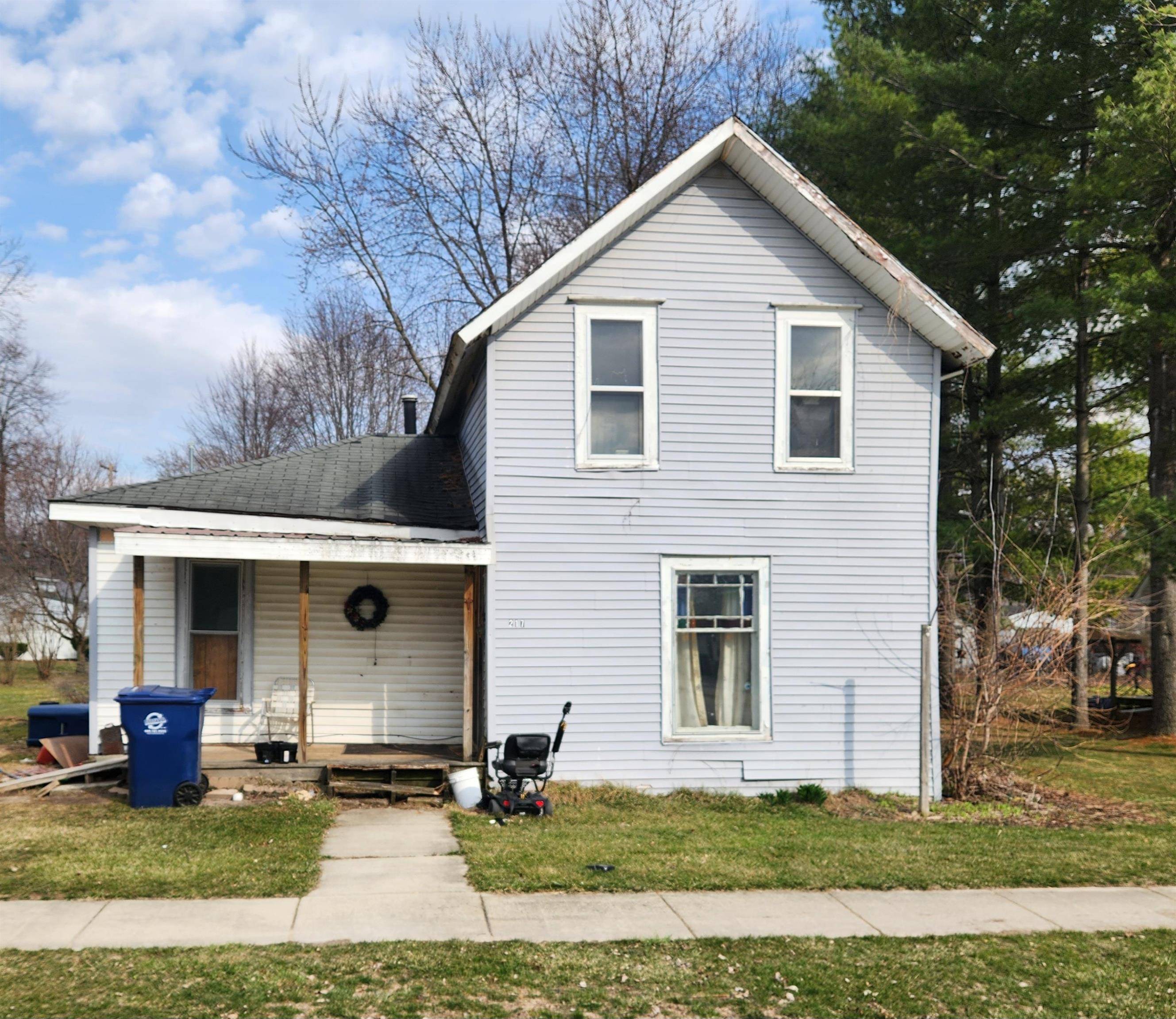 217 Second ST, Breckenridge, MI 48615