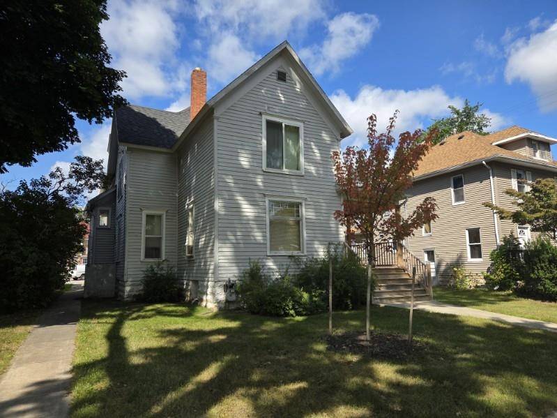 1004 University ST, Pleasant, MI 48858
