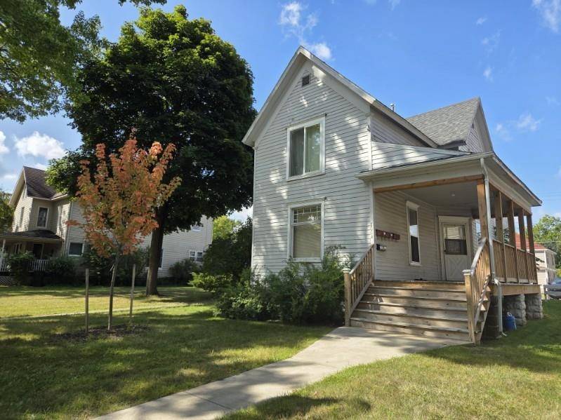 1004 University ST, Pleasant, MI 48858