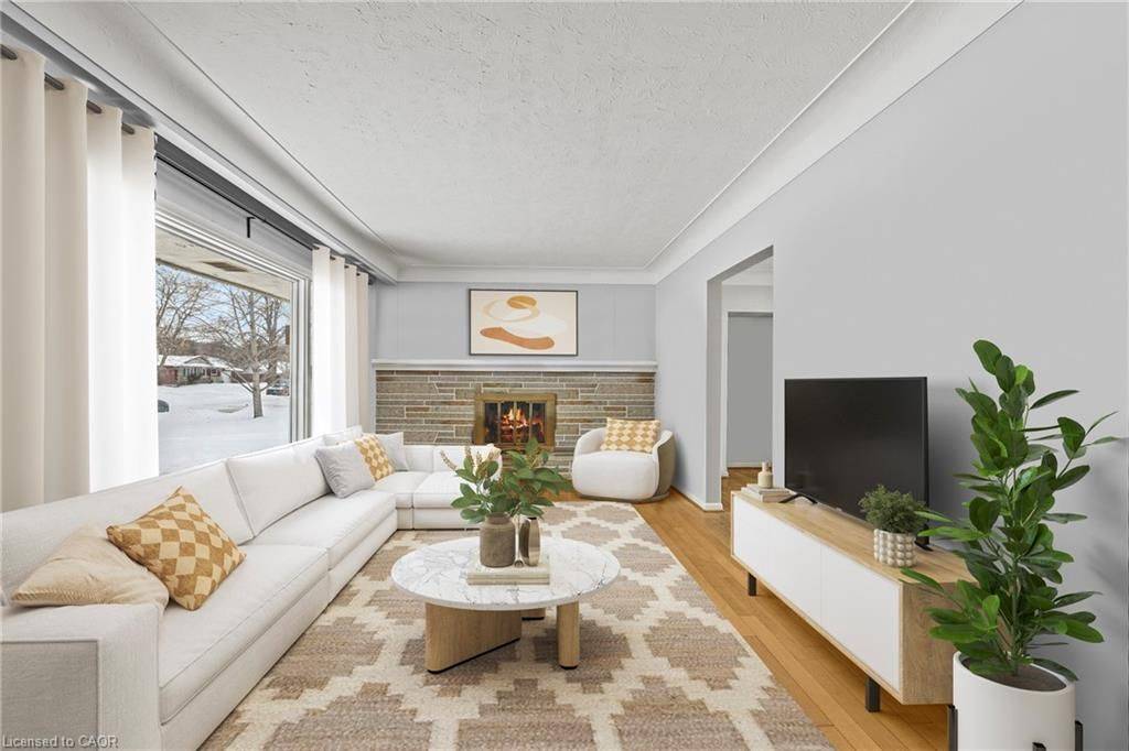 4 Mountview AVE, Grimsby, ON L3M 1V5