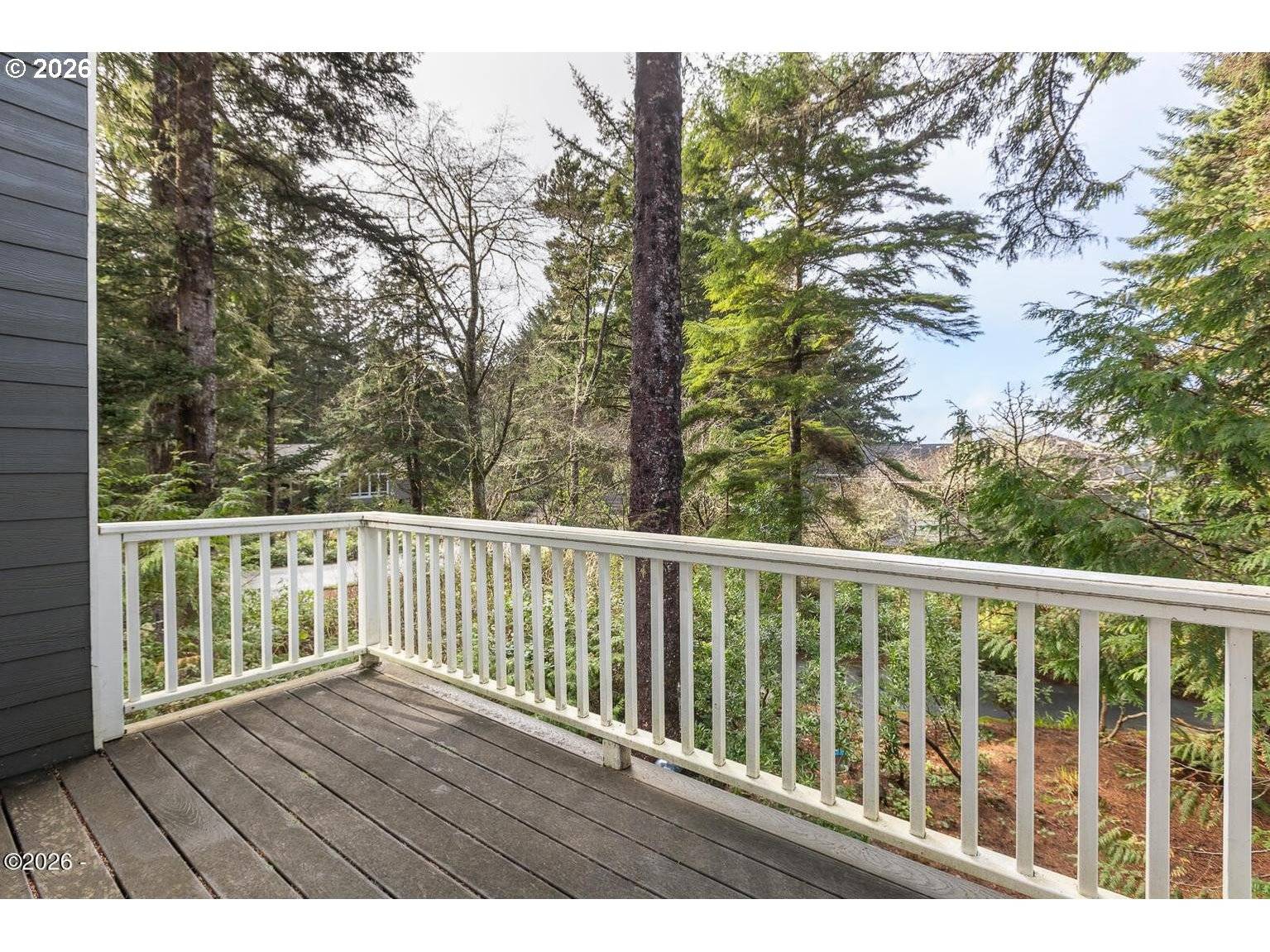 1268 SW MEADOW LN, Depoe Bay, OR 97341