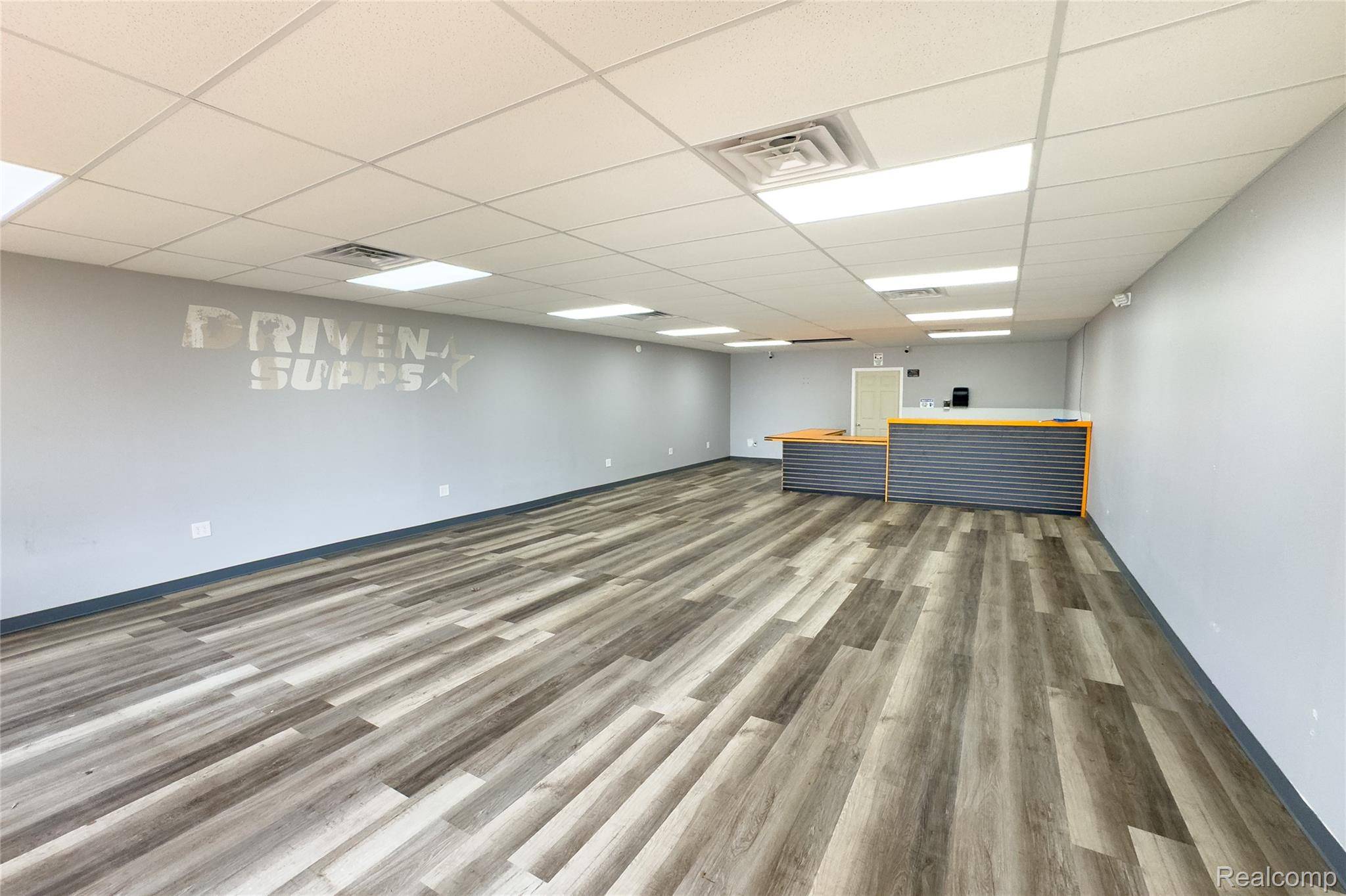 14024 Eureka RD, Southgate, MI 48195