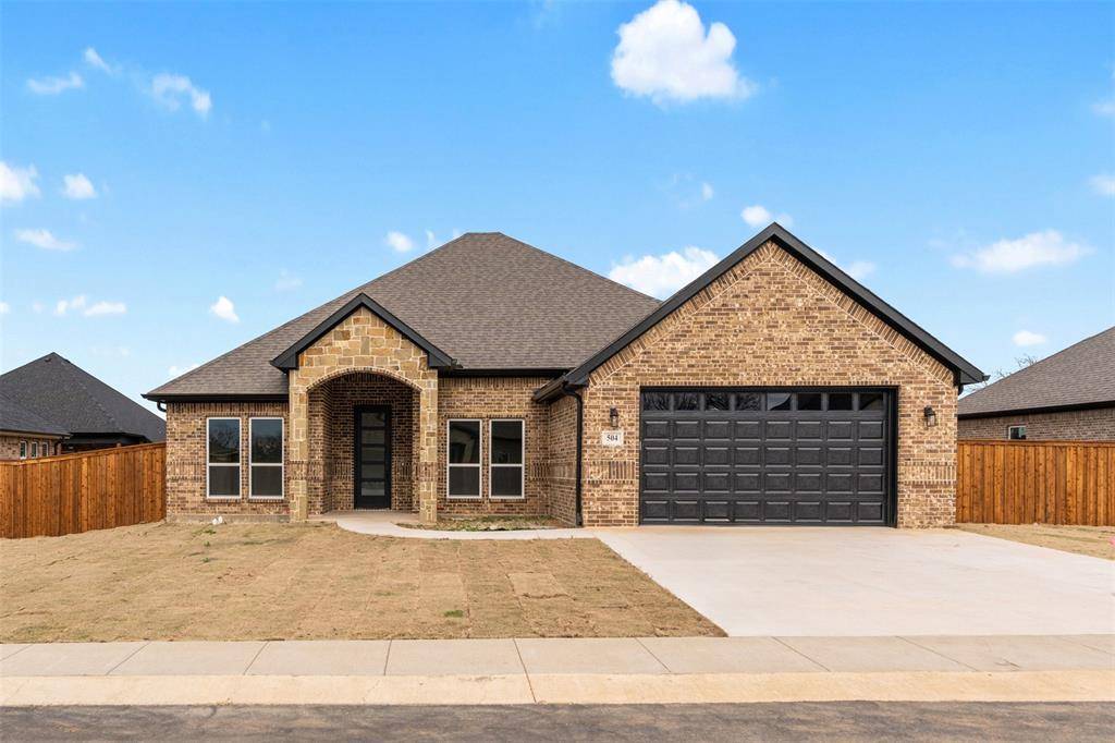 504 Limestone Circle, Mabank, TX 75147