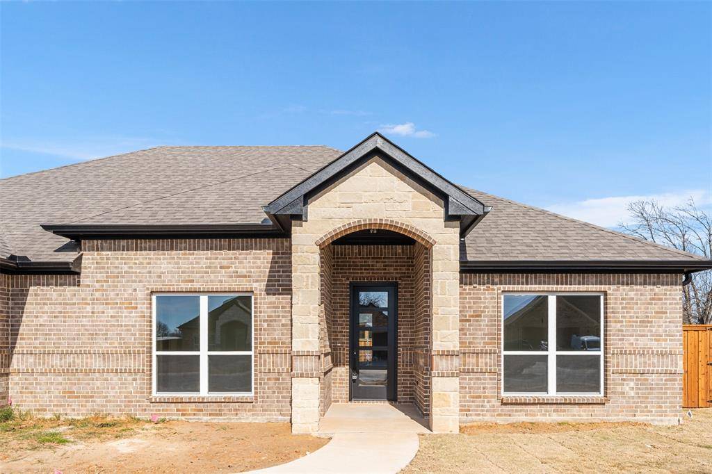 502 Limestone Circle, Mabank, TX 75147