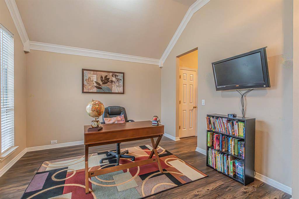 2878 Crestview Drive, Lewisville, TX 75067