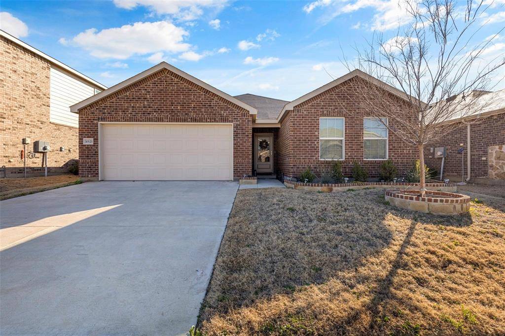 10121 Wyseby Road, Fort Worth, TX 76036