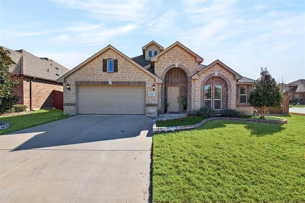 1502 Birdsong Court, Midlothian, TX 76065
