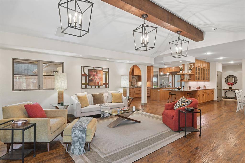 10612 De Bercy Court, Dallas, TX 75229