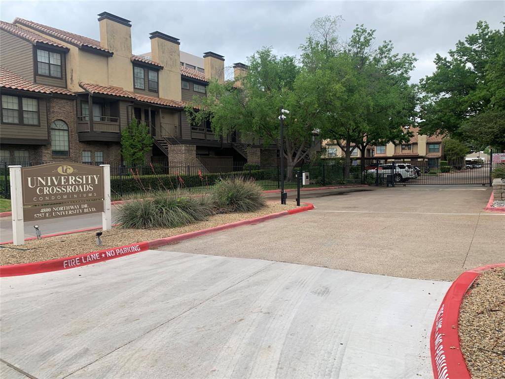 5757 E UNIVERSITY Boulevard #27 Y, Dallas, TX 75206