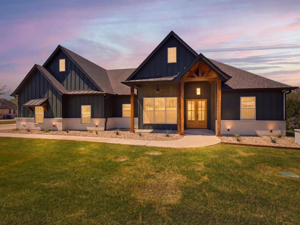 2032 Little Valley Court, Weatherford, TX 76087