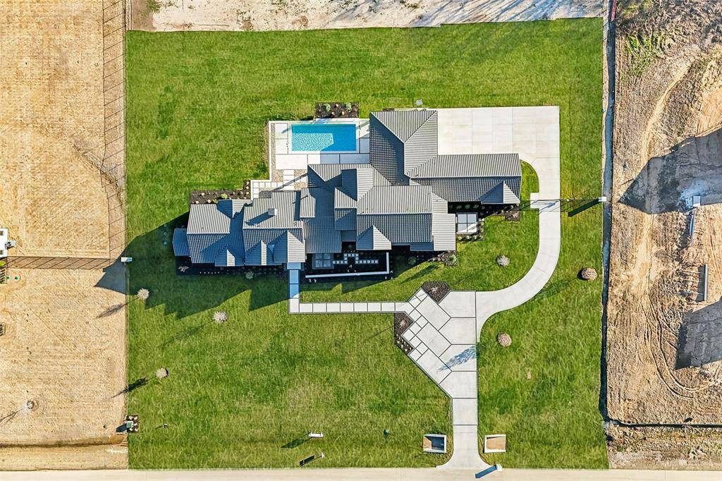 1410 Clydesdale Road, Bartonville, TX 76226