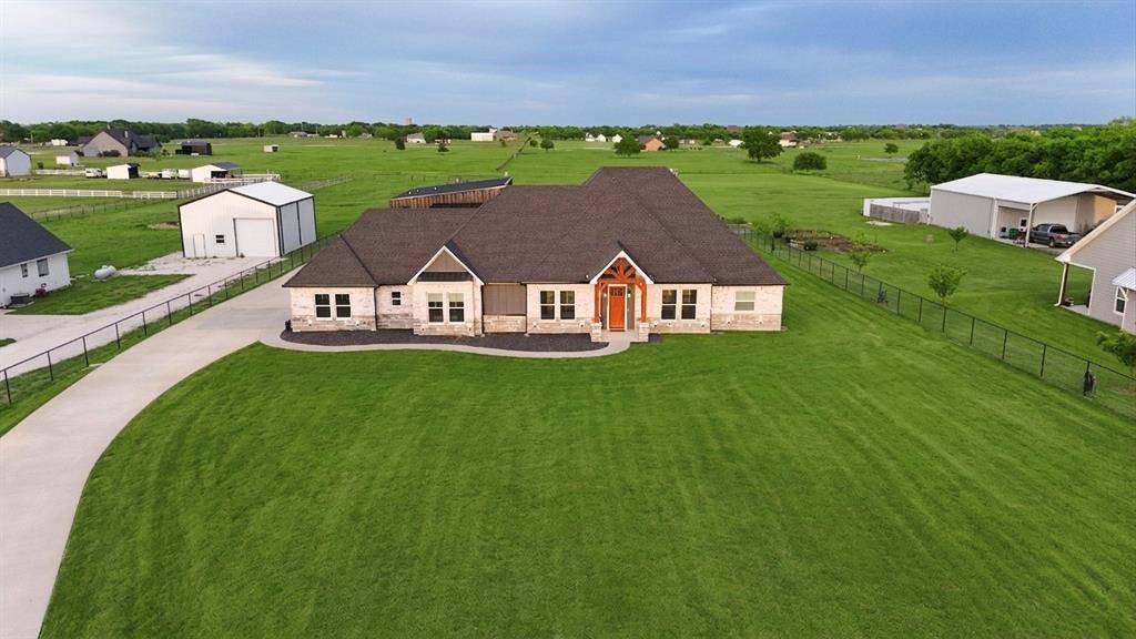 11979 Chisum Road, Sanger, TX 76266