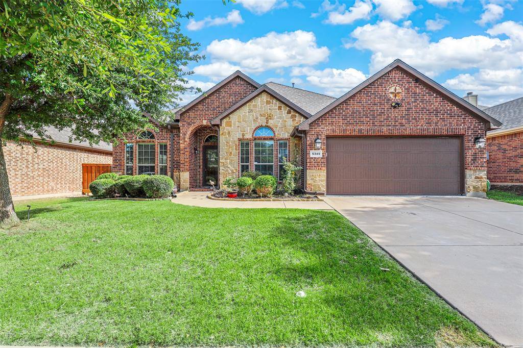 5345 Thornbush Drive, Fort Worth, TX 76179