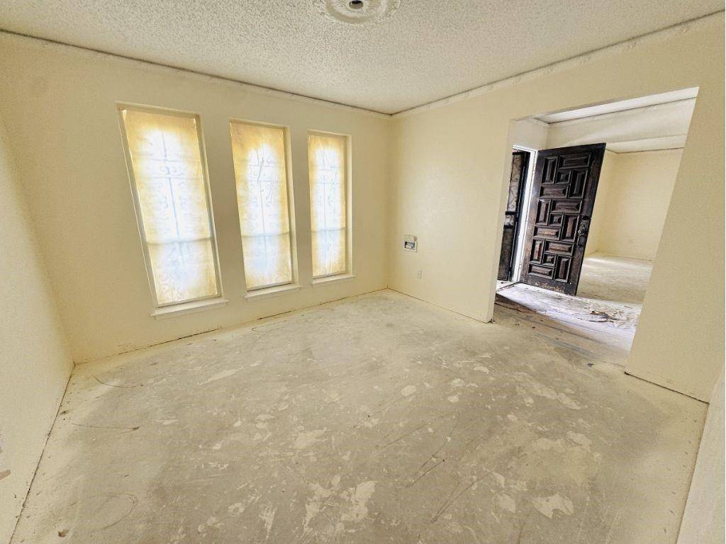 2047 Argyle Avenue, Dallas, TX 75203