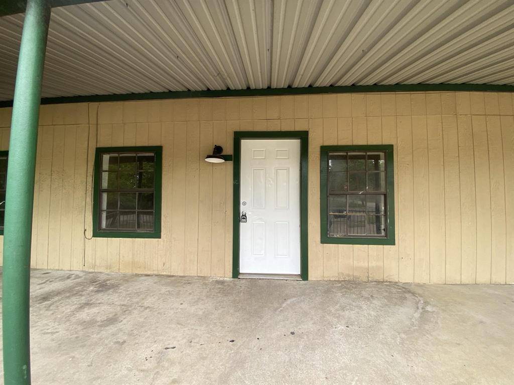 625 York Street #B, Athens, TX 75751