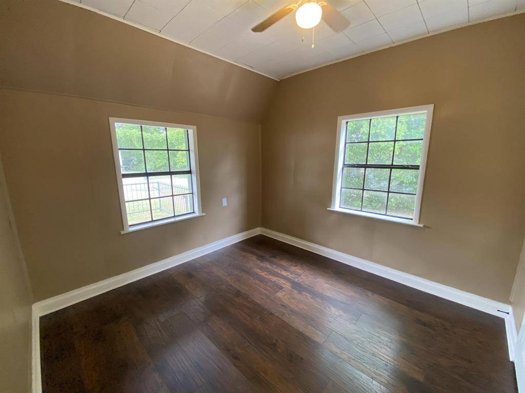 625 York Street #B, Athens, TX 75751