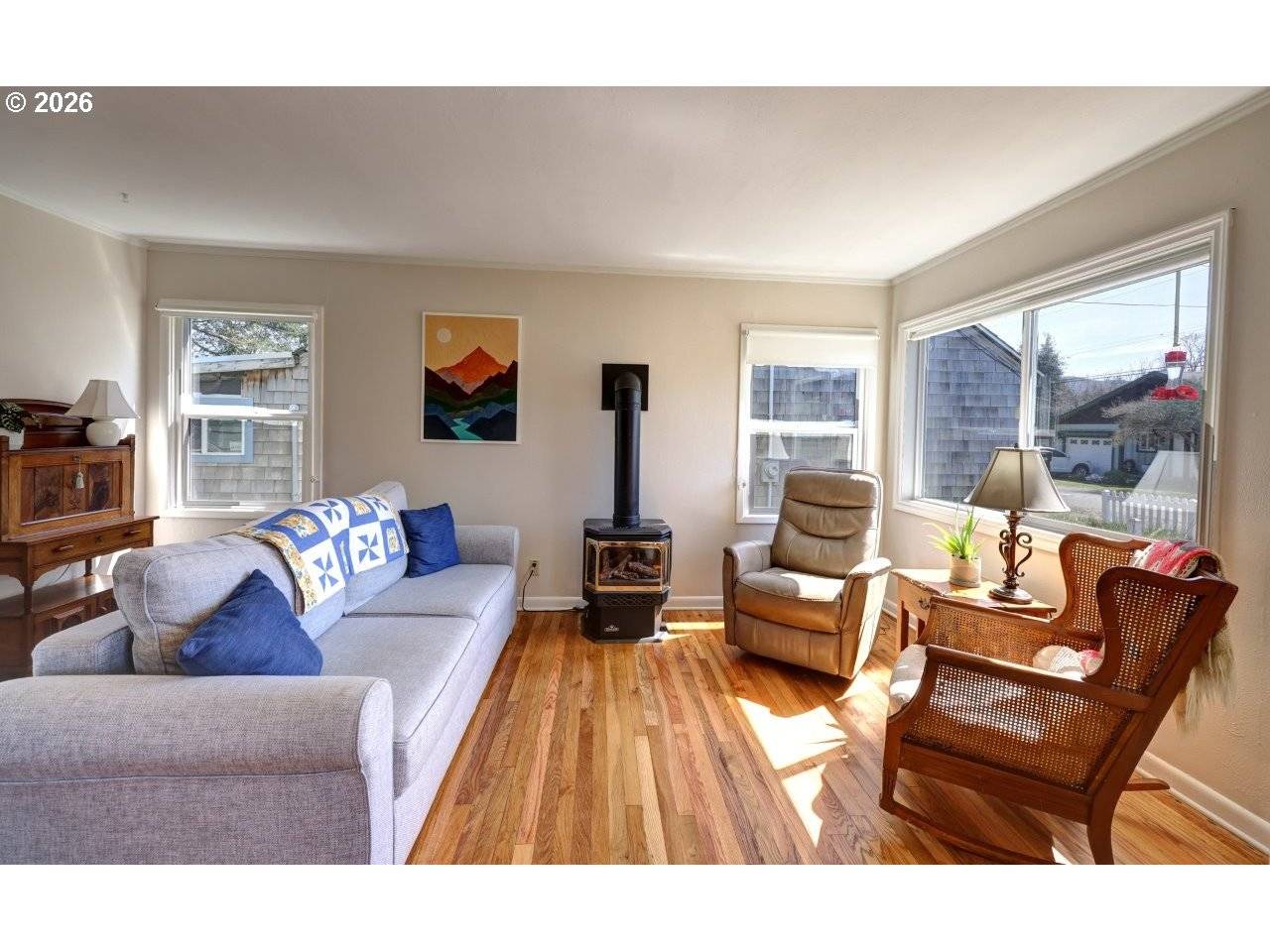 830 17TH AVE, Seaside, OR 97138