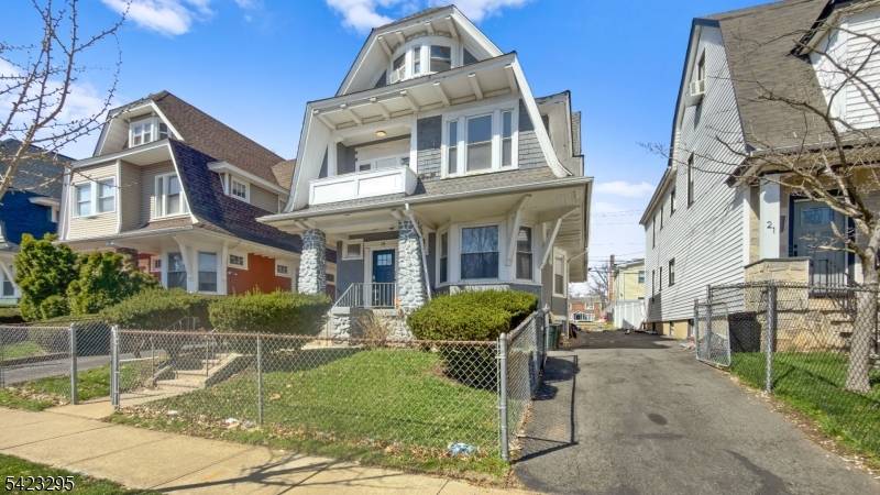 19 Newfield st., East Orange City, NJ 07017