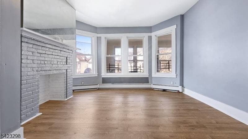 126 N 14Th St, East Orange City, NJ 07017