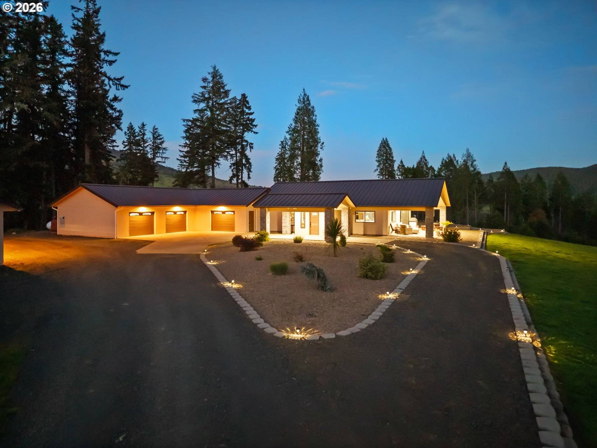 5996 HAYHURST RD, Yoncalla, OR 97499