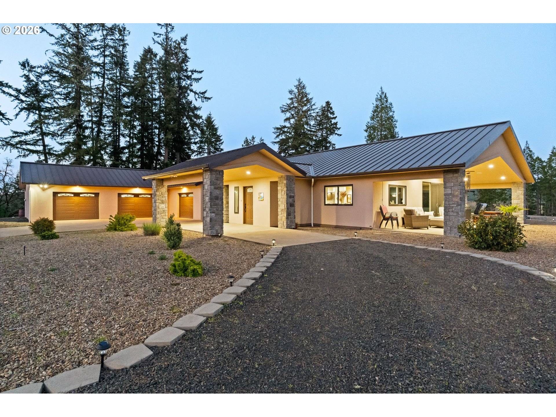 5996 HAYHURST RD, Yoncalla, OR 97499