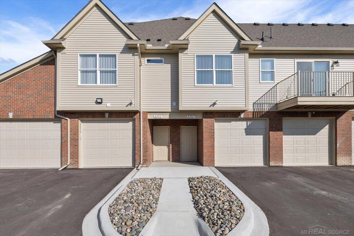 8292 Heywood CIR, Sterling Heights, MI 48312