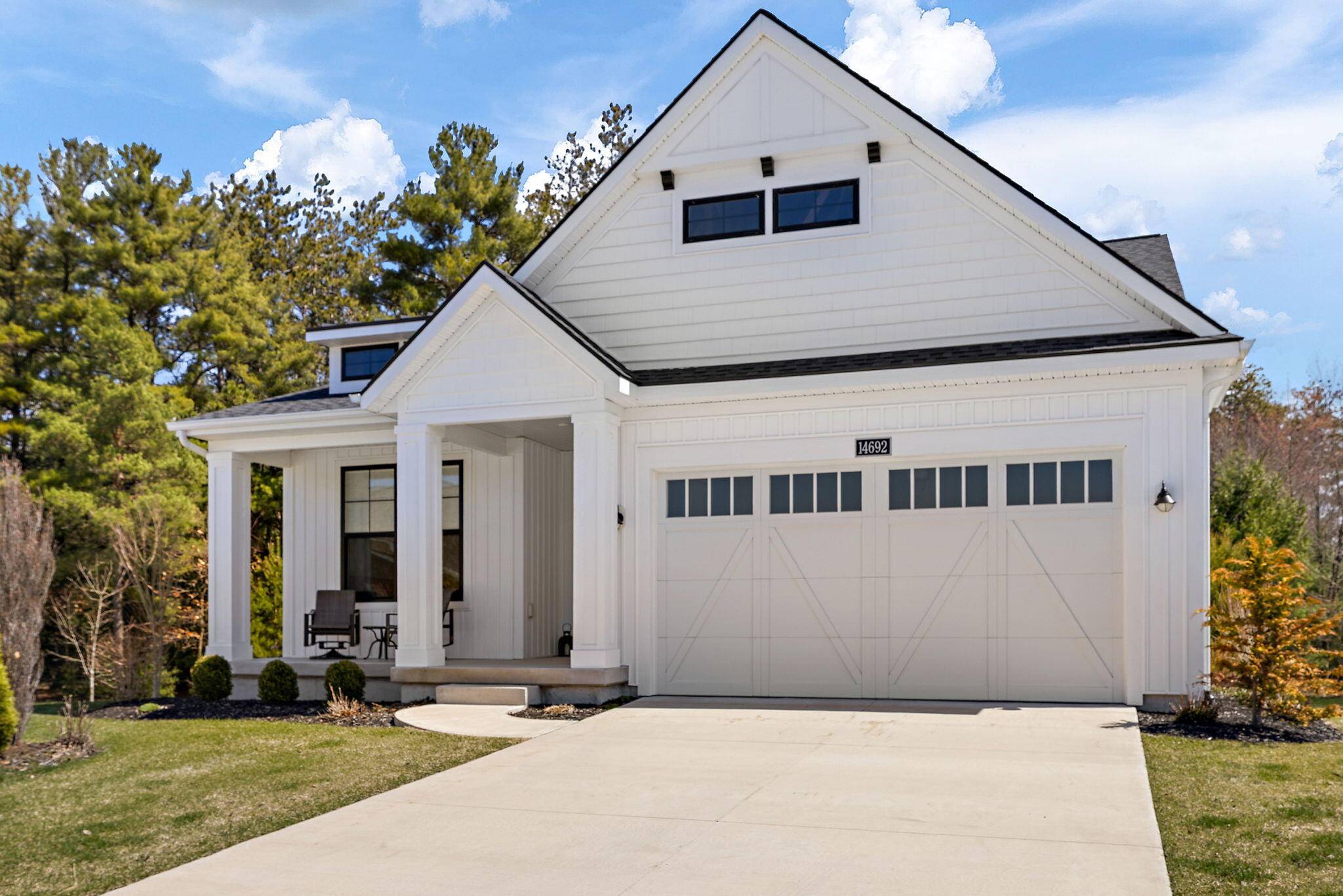 14692 Pine Dew DR #15, Grand Haven Twp, MI 49417