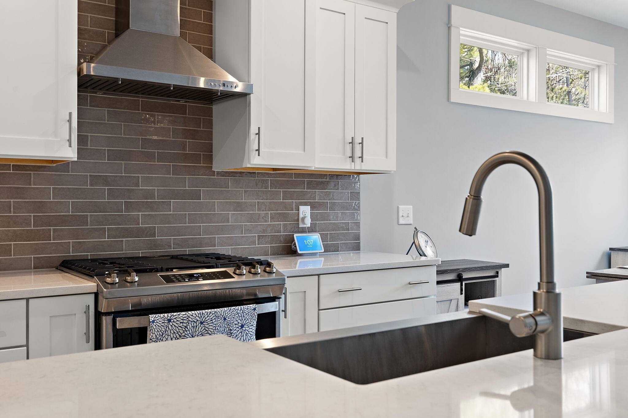 14692 Pine Dew DR #15, Grand Haven Twp, MI 49417