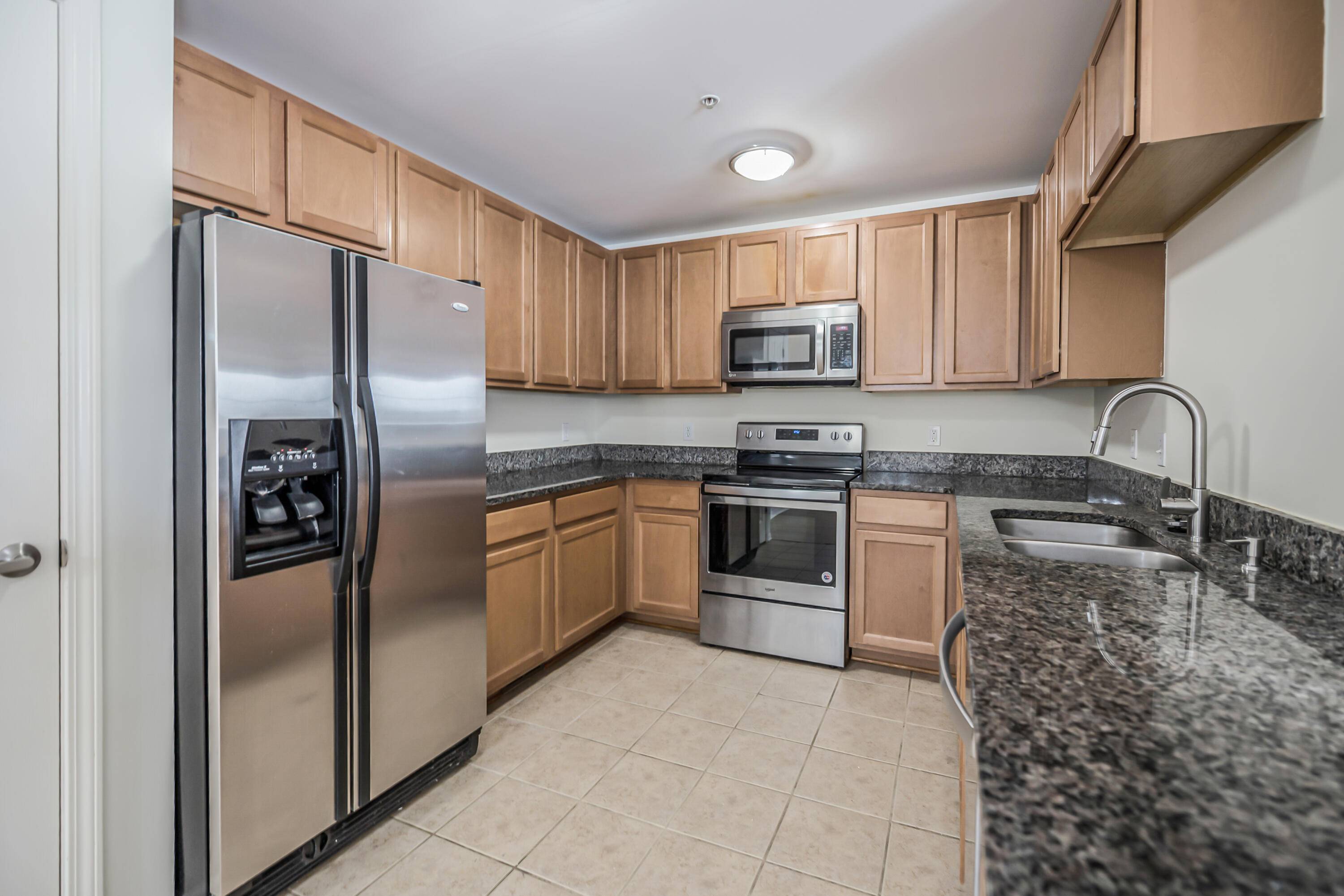 120 W Oakbrook DR, Ann Arbor, MI 48103