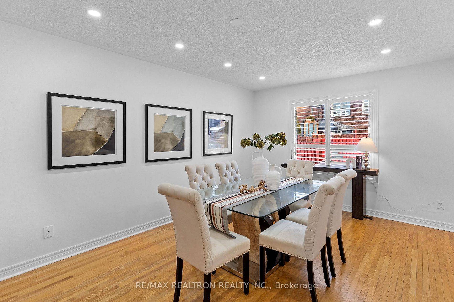 13 Freeston CRES, Ajax, ON L1T 3Z9