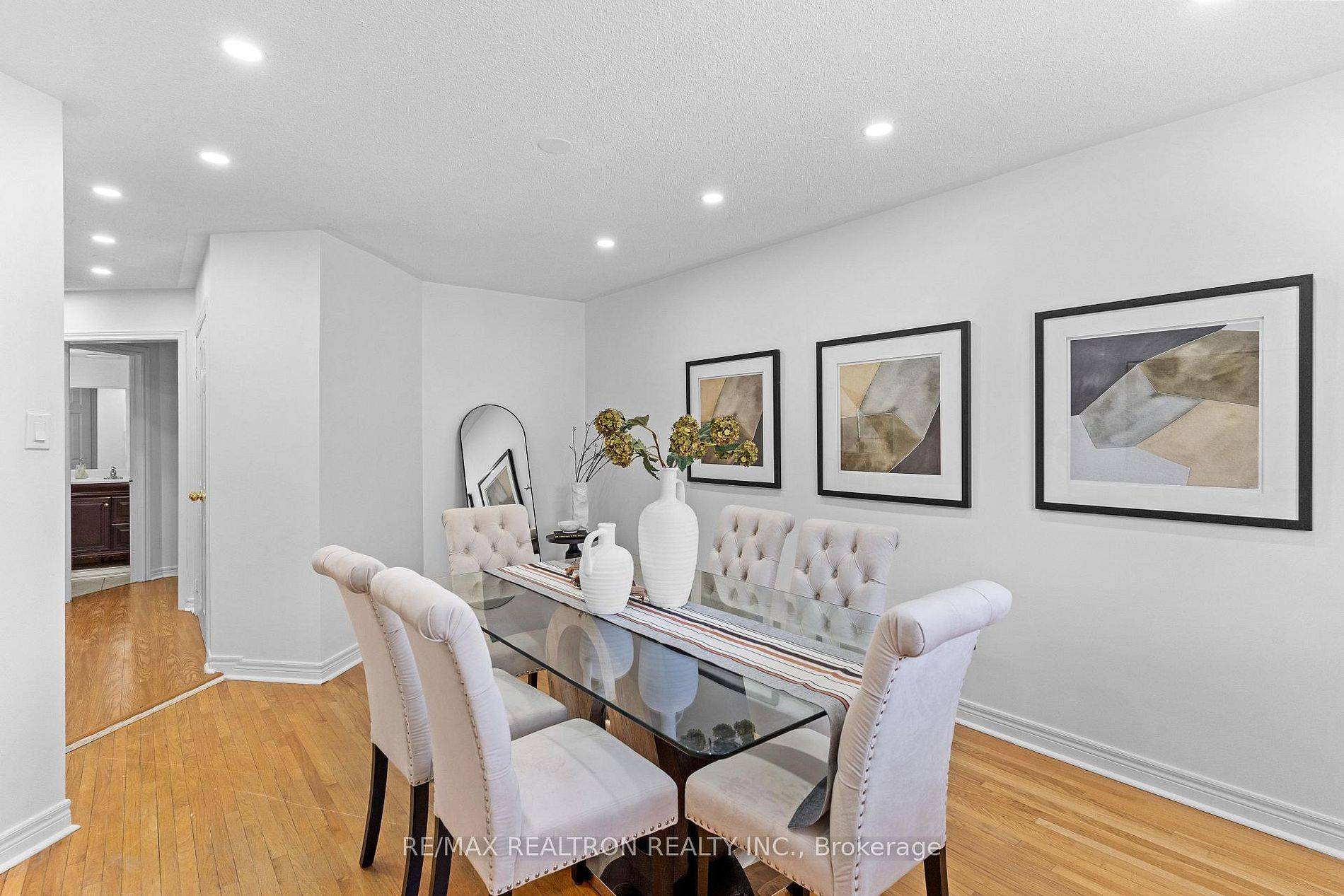 13 Freeston CRES, Ajax, ON L1T 3Z9