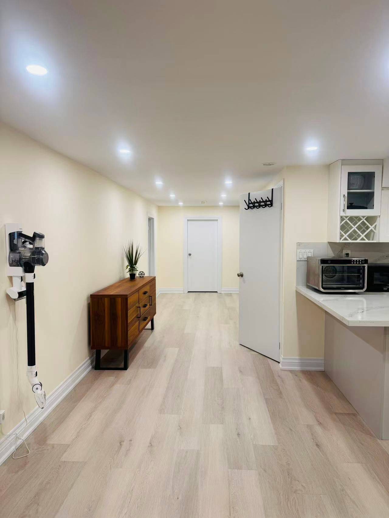 168 Timpson DR #Basement, Aurora, ON L4G 5N2