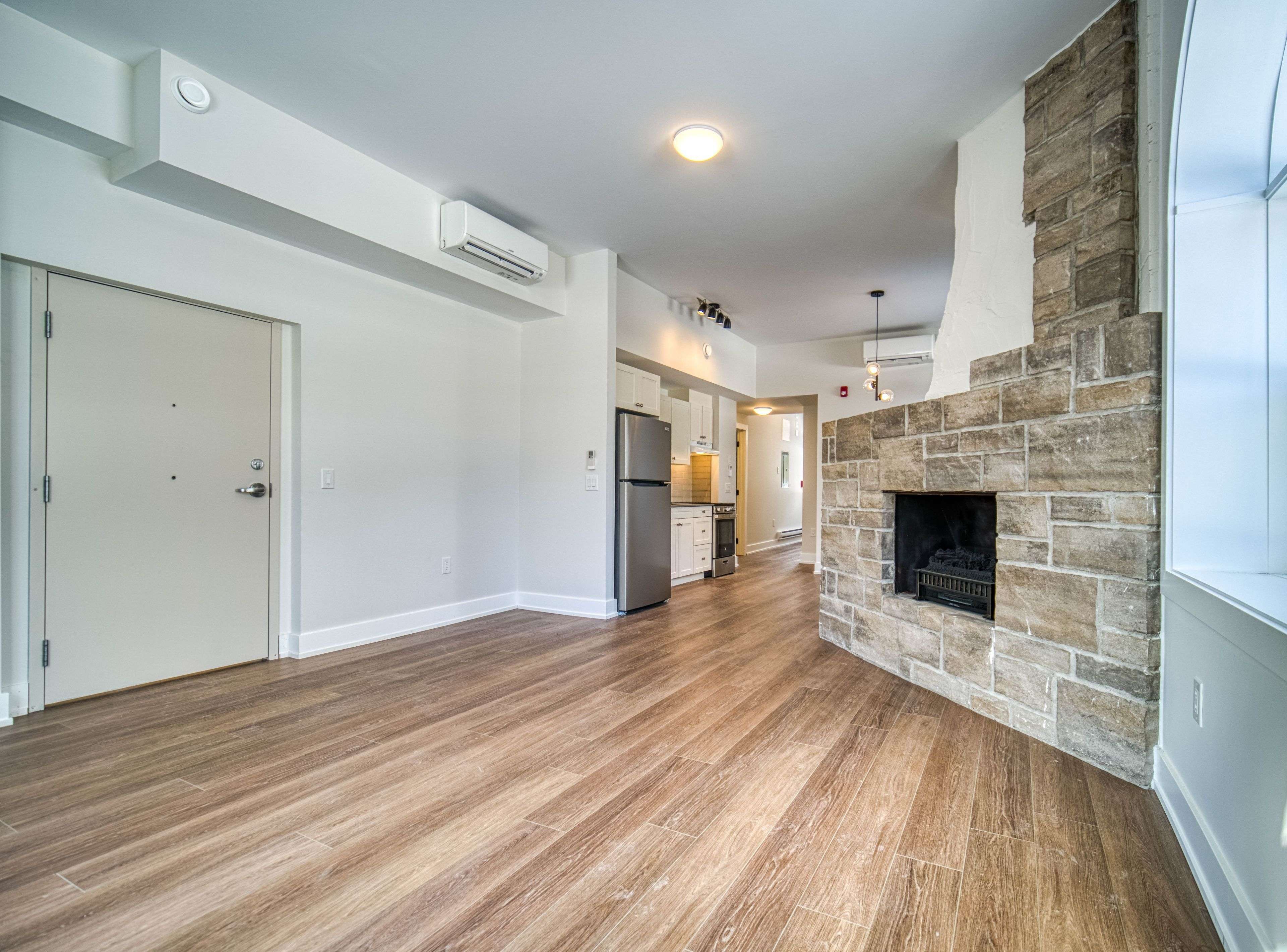 1614 Ridge RD E #102, Oro-medonte, ON L0L 1T0