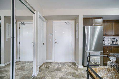 1045 Nadalin HTS #106, Milton, ON L9T 8R5