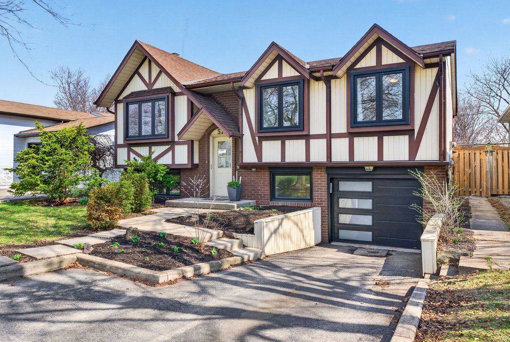 578 Holly Hill CRES, Burlington, ON L7L 3Z7