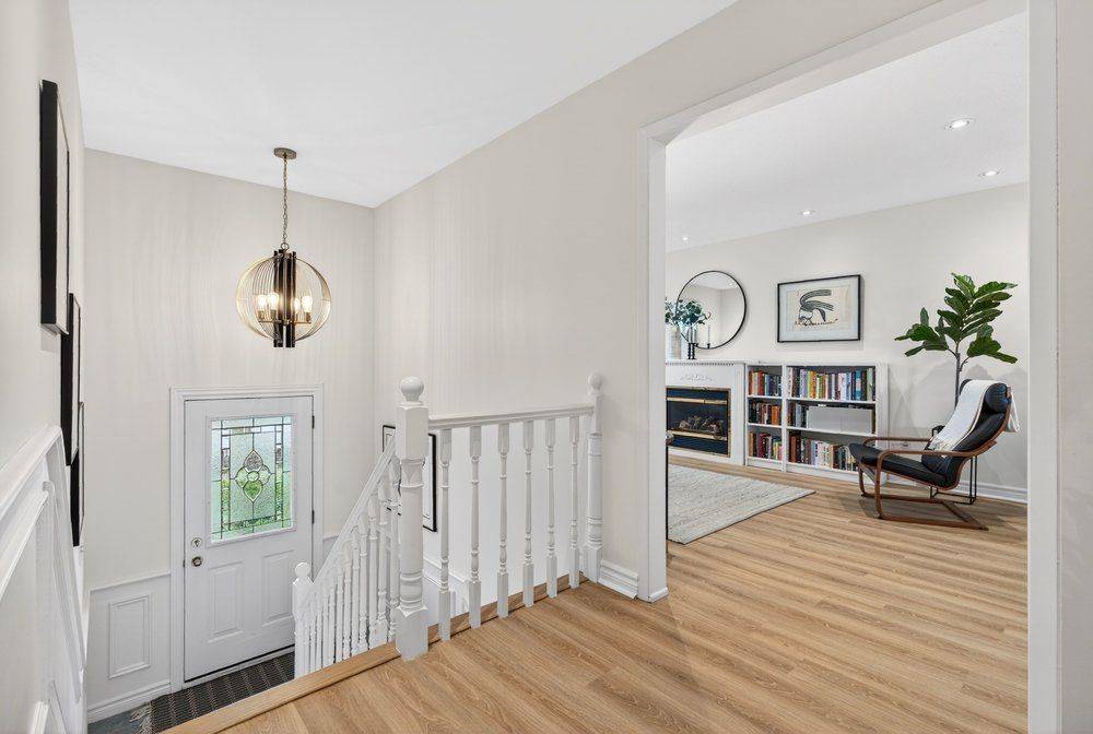 578 Holly Hill CRES, Burlington, ON L7L 3Z7