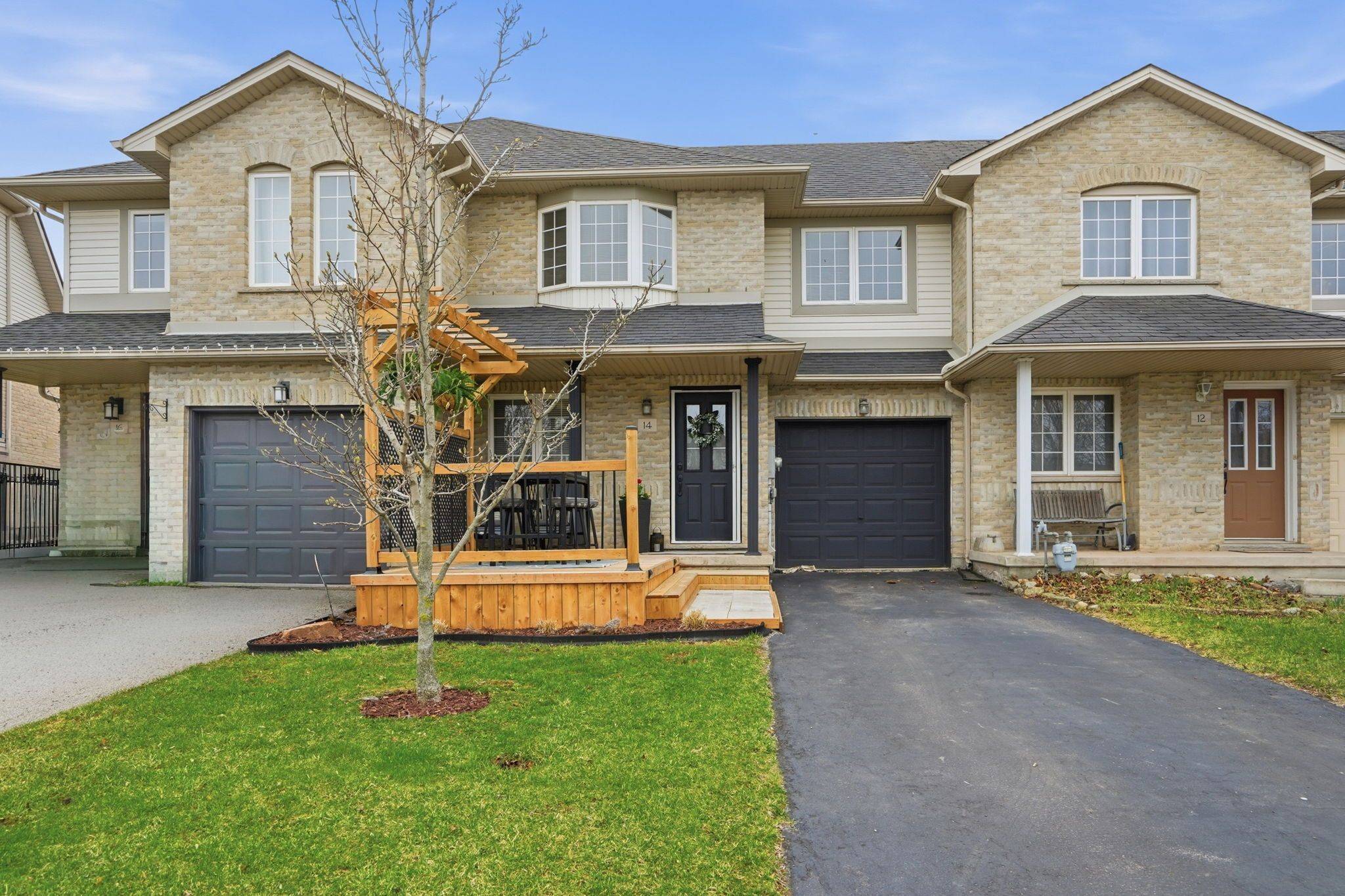 14 Kenyon CRES, Grimsby, ON L3M 5P4