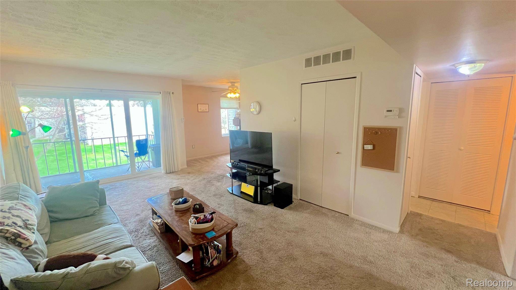 33007 Fargo ST, Livonia, MI 48152