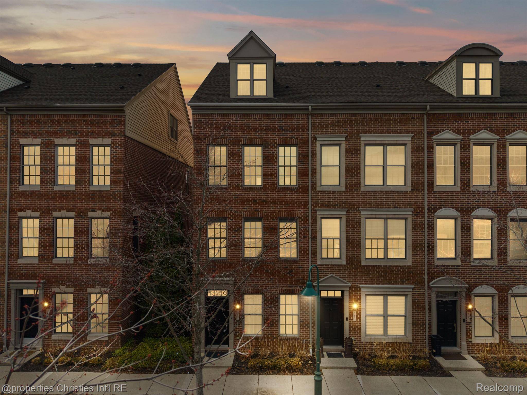 512 Graten ST, Birmingham, MI 48009