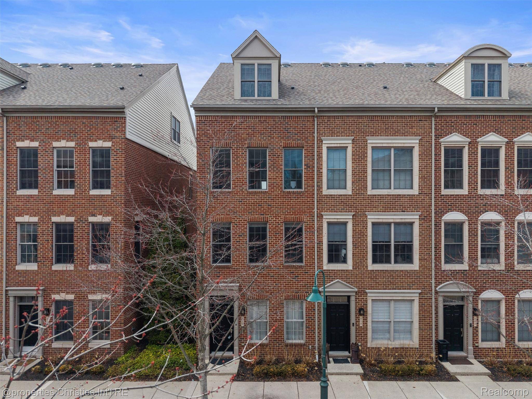 512 Graten ST, Birmingham, MI 48009