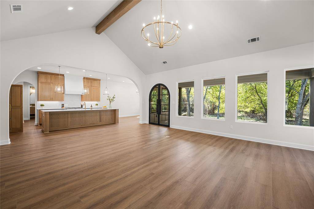 152 N Big Red Way, China Spring, TX 76633