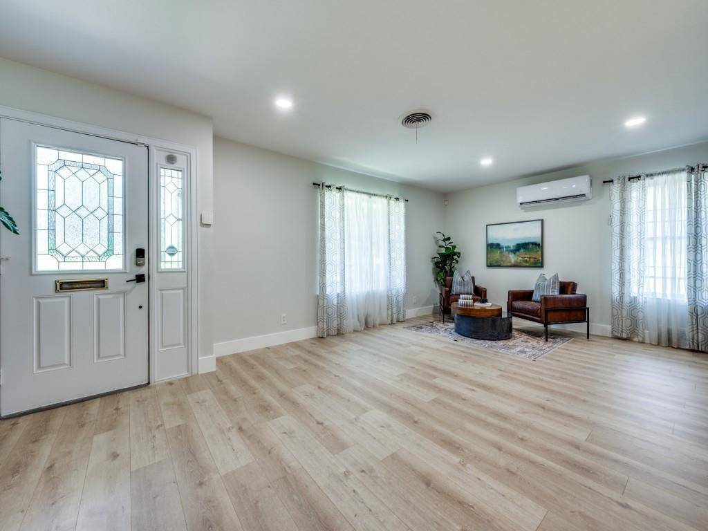 3406 Springwood Lane, Dallas, TX 75233