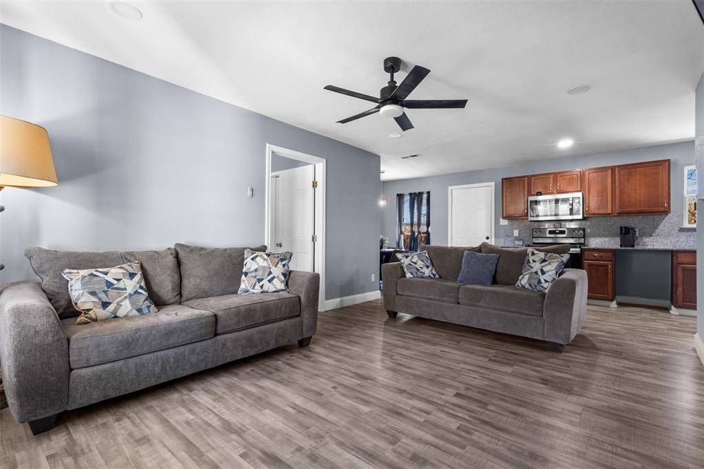 1515 Buena Vista Street, Mesquite, TX 75149