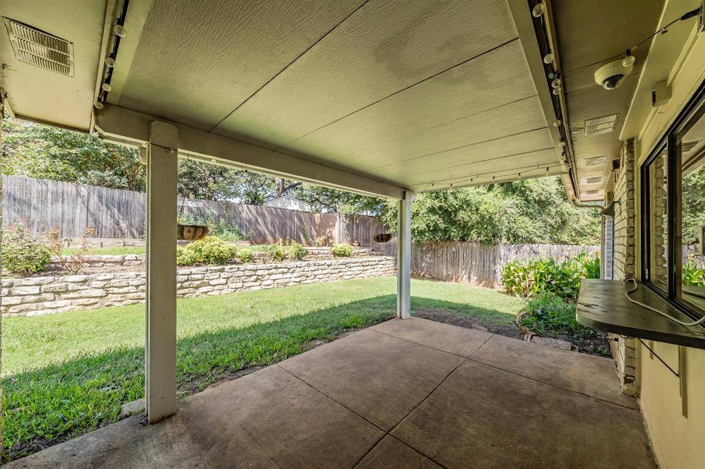 4017 Rushmoor Drive, Arlington, TX 76016