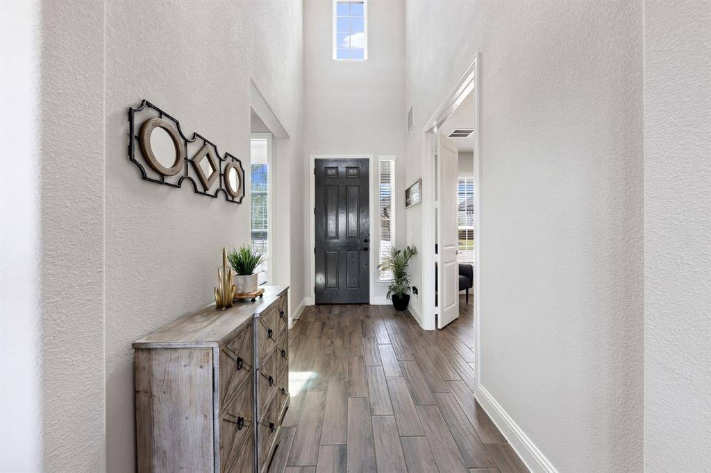 1090 Rosecrush Drive, Haslet, TX 76052