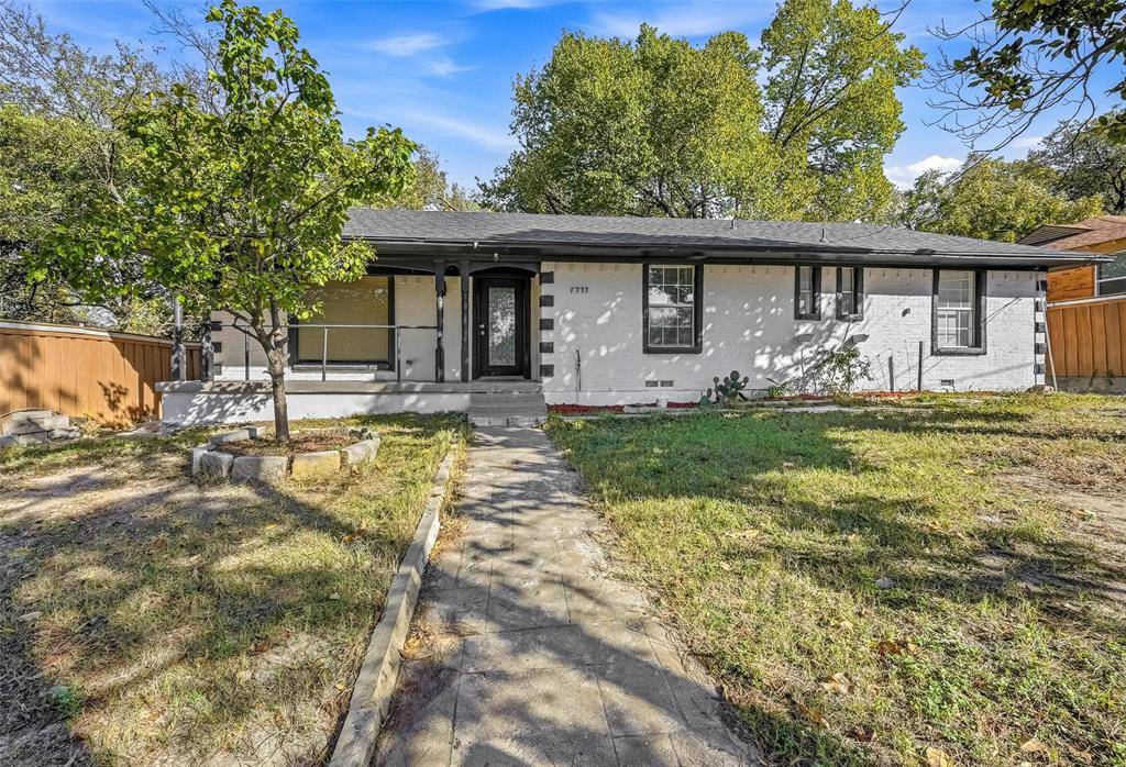 1711 Essex Avenue, Dallas, TX 75203