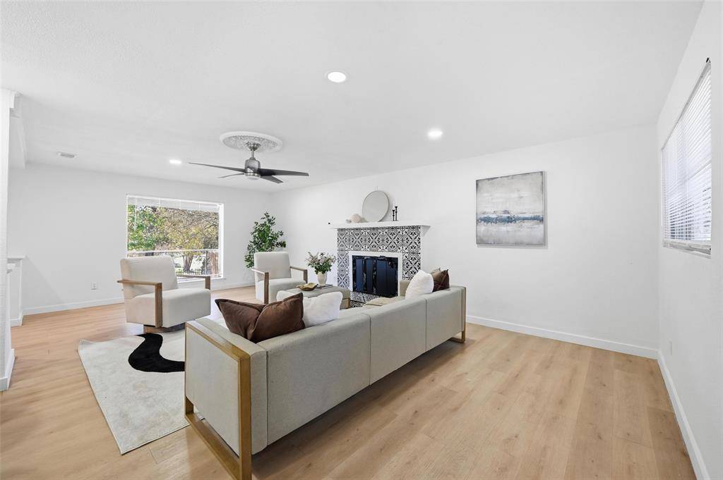 1711 Essex Avenue, Dallas, TX 75203