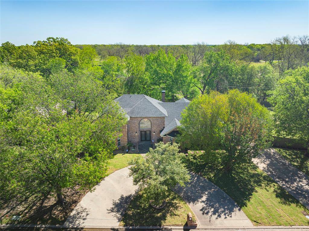 2020 Arbor Bend Street, Bonham, TX 75418